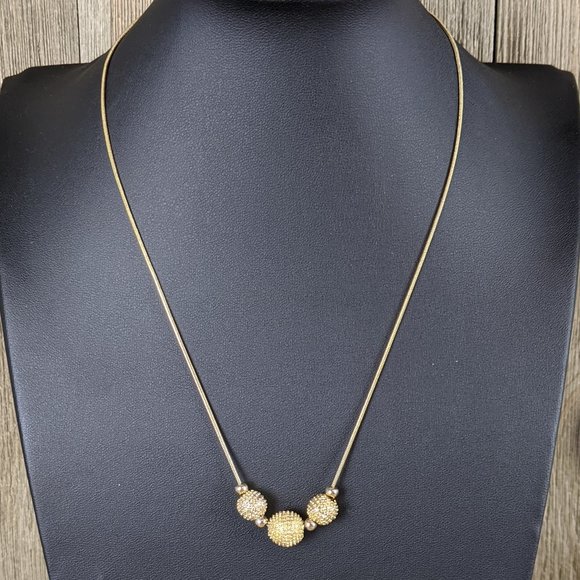 🌟 3/$15 🌟 Gold Tone Dainty Chain Necklaces Set of 2 - Picture 8 of 14